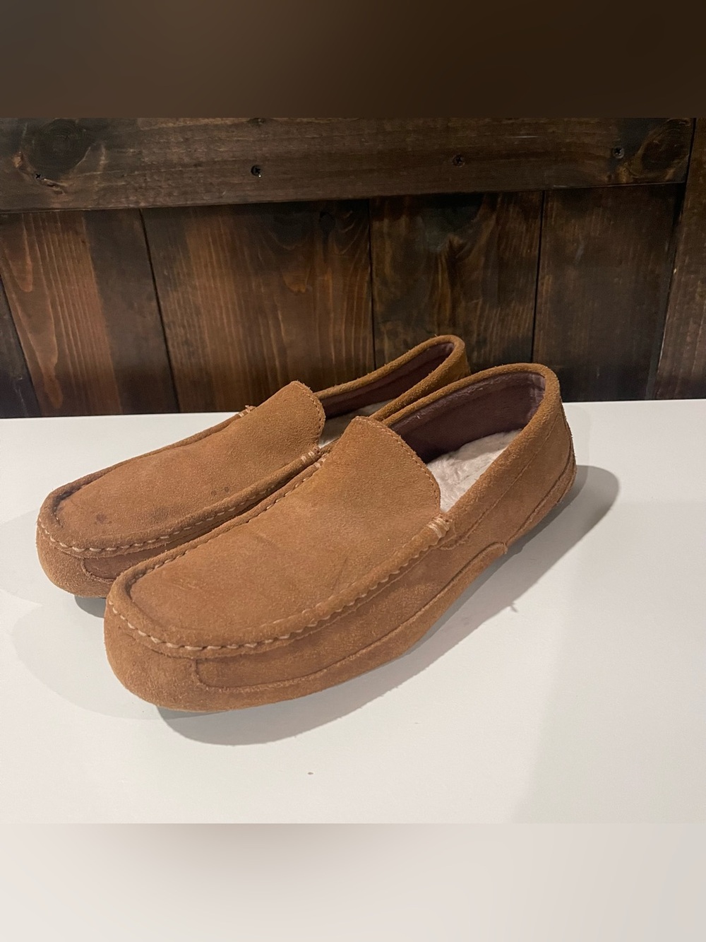 UGG Mens 11 Chestnut Alder Faux Shearling Lined Suede Slipper Slip On Loafers